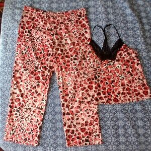 Jones New York Signature Satin Leopard Print Pyjama Set